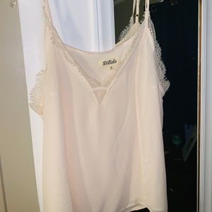 Large cream boutique top
